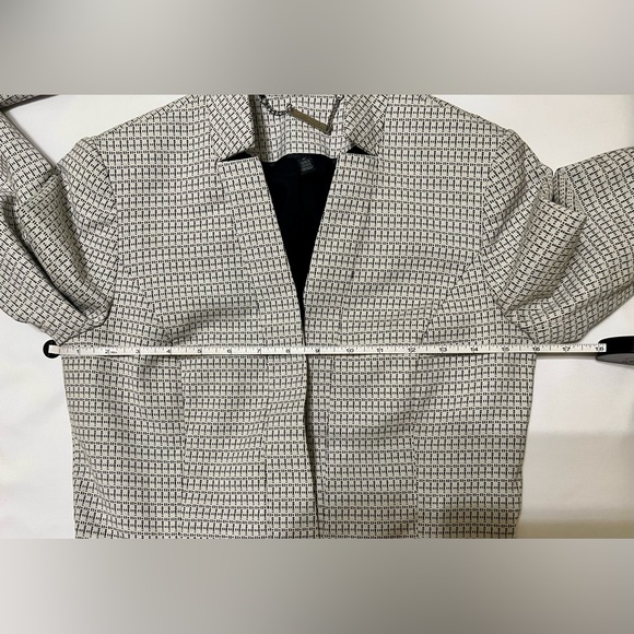 WHBM Blazer/Jacket - Light Gray and Black - Size 0 - - Picture 9 of 12